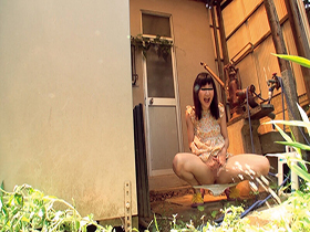 異常性癖少●65人　羞恥放尿投稿映像　サンプル画像03